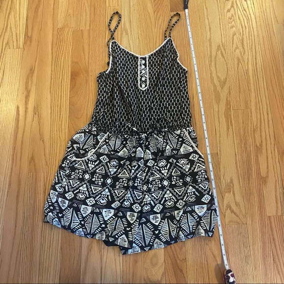 Aztec Romper 🖤 - Picture 4 of 6